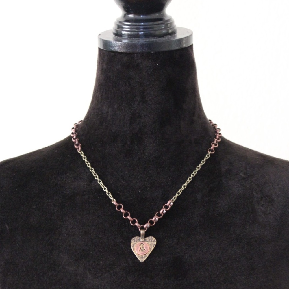 Heart Lock Pendant. - Picture 6 of 8